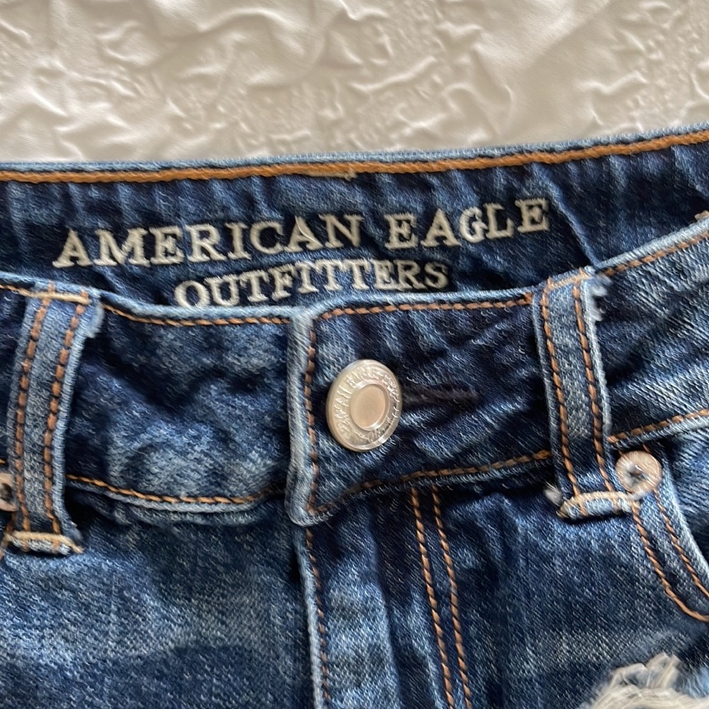 American Eagle Distressed Jeans Shorts - Picture 4 of 9